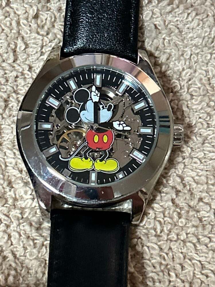 Men’s Mickey Mouse Watch